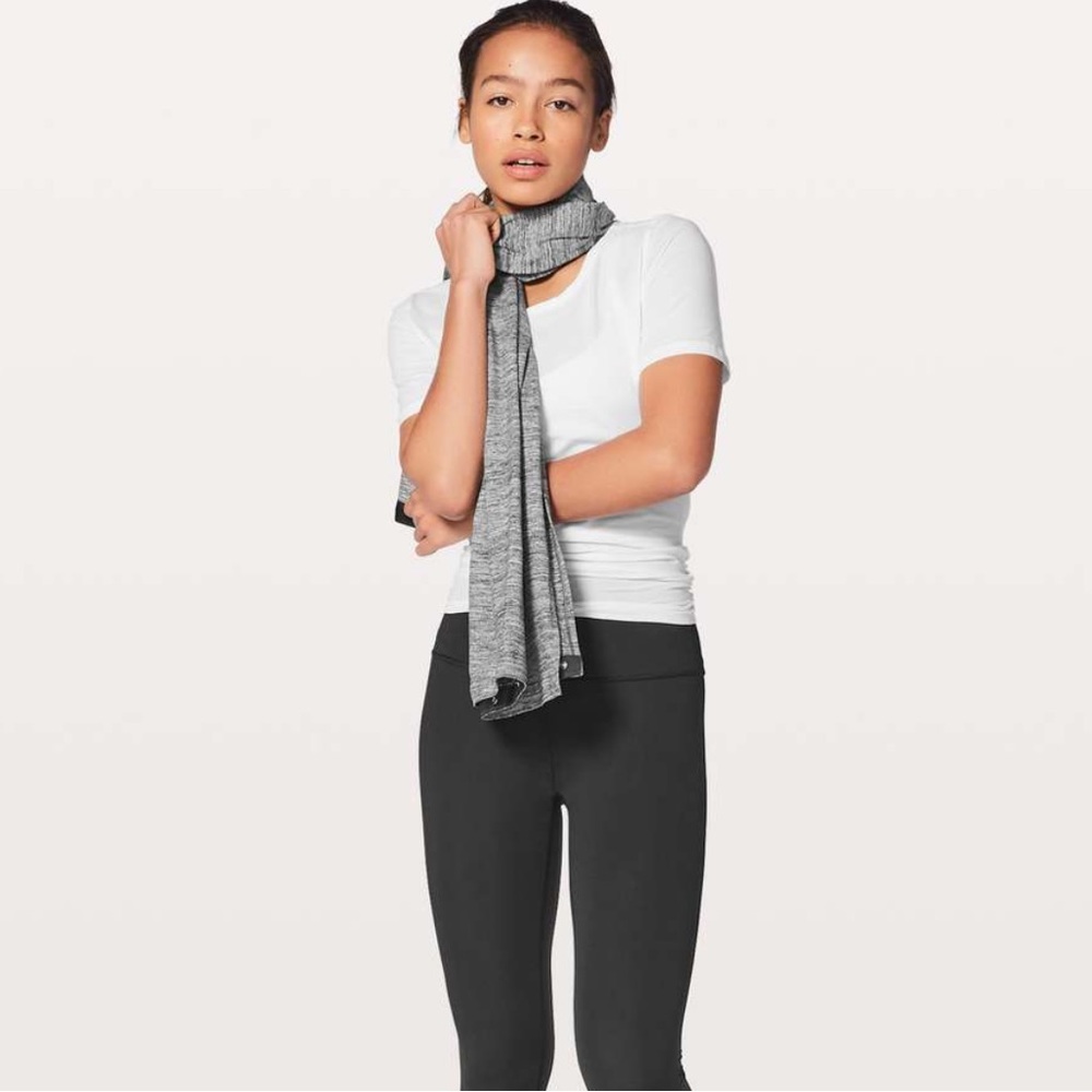 NEW Lululemon Vinyasa Scarf Rulu Camo Grey Deep Coal
